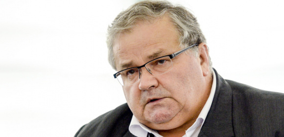 Stanisław Ożóg o opłatach za płatności transgraniczne w Unii