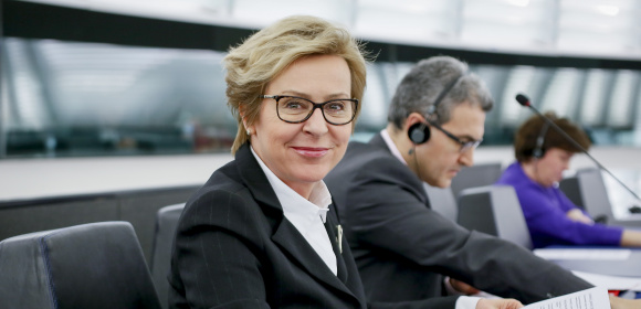 Jadwiga Wiśniewska nt. nowych regulacji dla rynku gazowego: solidarność europejska ponownie została zakopana na dnie Bałtyku 