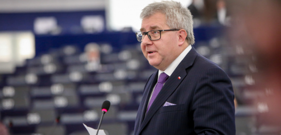 Ryszard Czarnecki: Niekontrolowana pomoc humanitarna często nie trafia do tych najbardziej potrzebujących