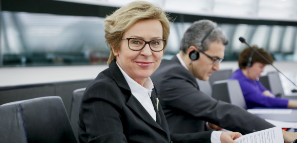   Jadwiga Wiśniewska o partnerstwie UE – Afryka: niedostateczny dostęp do edukacji jest realną przeszkodą w rozwoju gospodarczym i eliminacji ubóstwa