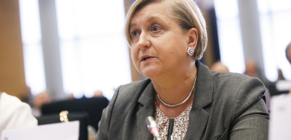  Anna Fotyga: Musimy walczyć z dezinformacją ze strony Chin