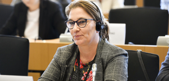 Beata Mazurek pyta KE o transformację cyfrową