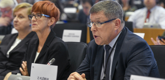 Zbigniew Kuźmiuk pyta, czy KE jest gotowa na twardy Brexit