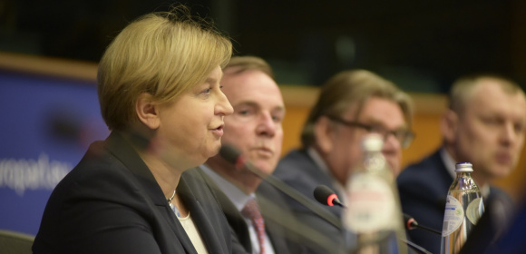 Anna Fotyga: Sankcje na Rosję za otrucie Nawalnego należy zacząć od zablokowania Nord Stream 2