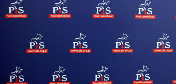 Europosłowie PiS do Ursuli von der Leyen: Musi pani uważać, aby nie była przewodniczącą, która utraciła Europejczyków