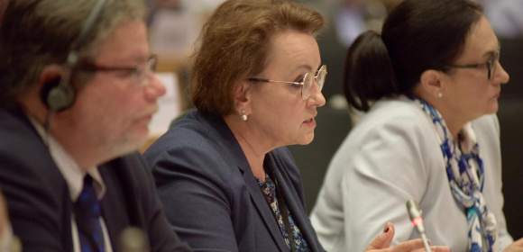 Anna Zalewska pyta KE o dyrektywę dotyczącą oczyszczania ścieków komunalnych