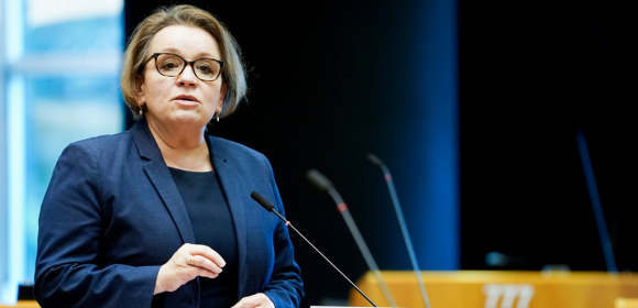 Anna Zalewska: Potrzebujemy stabilnego finansowania edukacji cyfrowej