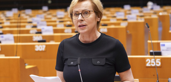 Jadwiga Wiśniewska: Rada nie może być poddawana politycznym naciskom