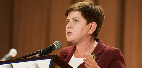 Beata Szydło nt. prawa do bycia offline: Zamiast tworzyć kolejne prawa warto przyjrzeć się obowiązującym już przepisom