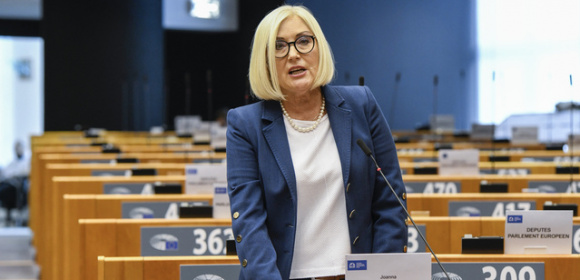 Joanna Kopcińska w dyskusji o szczepionkach przeciw COVID-19
