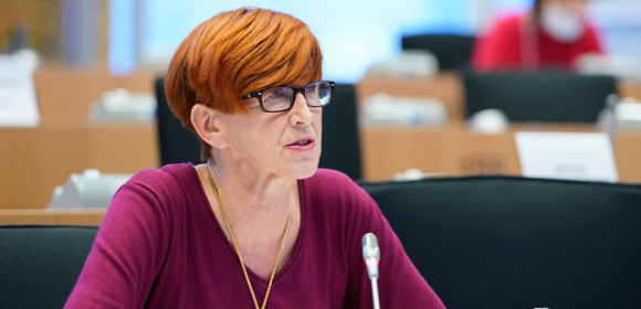 Elżbieta Rafalska pyta prezydencję portugalską o plany w zakresie polityki socjalnej