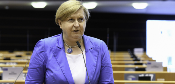 Anna Fotyga: Komisja Europejska musi wywiązać się z deklaracji o zniwelowaniu różnic w jakości produktów na jednolitym rynku 