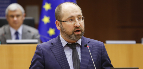 Adam Bielan w dyskusji z Thierrym Bretonem na temat transformacji cyfrowej Europy