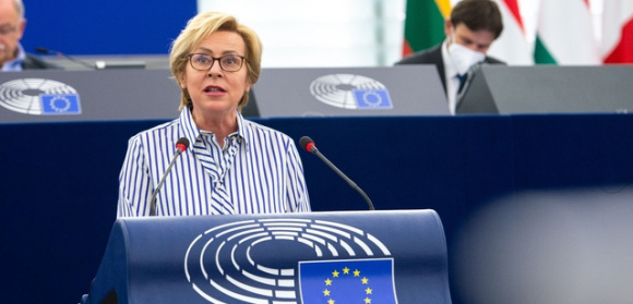 Jadwiga Wiśniewska: Ochrona dzieci przed przemocą i wykorzystaniem jest naszym obowiązkiem