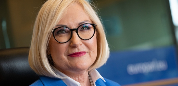 Joanna Kopcińska w dyskusji o HERA