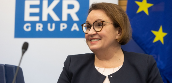 Anna Zalewska na temat ograniczenia emisji metanu