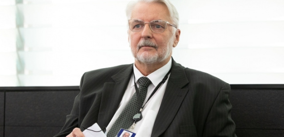 Niemal 60 europosłów poparło wniosek Witolda Waszczykowskiego o debatę ws. domniemanej korupcji TSUE, KE i EPL