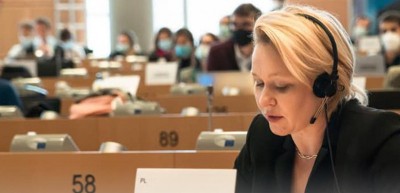 Andżelika Możdżanowska o programie działań na rzecz uchodźców w Europie
