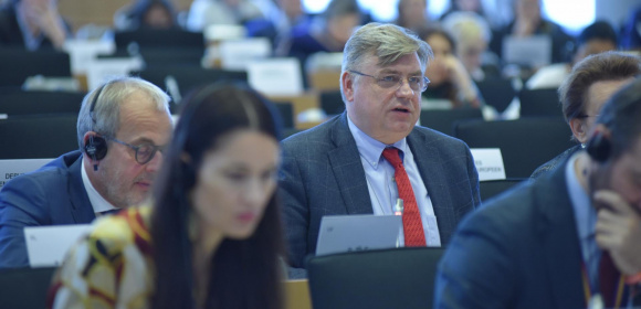 Kosma Złotowski pyta prezydencję czeską o transport w UE