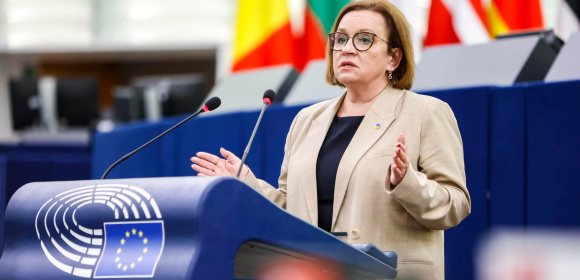 Anna Zalewska pyta o politykę KE względem Rosji