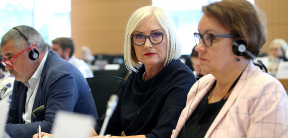Parlament Europejski przyjął raport Joanny Kopcińskiej nt. Europejskiego Centrum ds. Zapobiegania i Kontroli Chorób (ECDC)