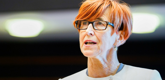Elżbieta Rafalska prezentuje raport ws. zmiany Konwencji o ochronie i zarządzaniu zasobami mintaja w centralnej części Morza Beringa