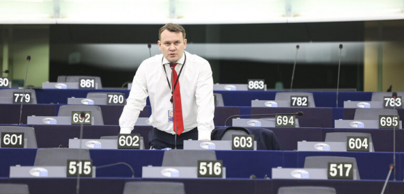 Dominik Tarczyński: W Unii wciąż pełno jest hipokrytów robiących interesy z Putinem