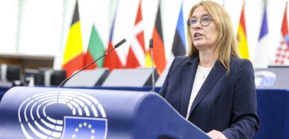 Komisja Transportu przyjmuje opinię Beaty Mazurek nt. regionów najbardziej oddalonych