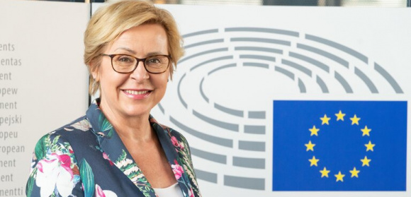 Jadwiga Wiśniewska apeluje o zwiększenie wsparcia dla państw przyjmujących uchodźców z Ukrainy