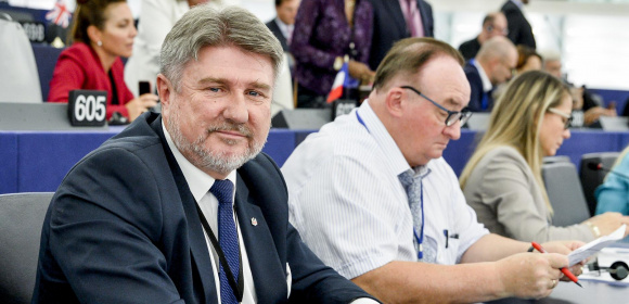 Bogdan Rzońca o budżecie UE na 2024 r.: Trzeba zwiększyć nakłady na bezpieczeństwo na granicach UE