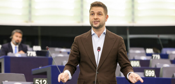Patryk Jaki: Pakt migracyjny po zmianach Parlamentu Europejskiego znacznie utrudni państwom członkowskim skuteczną walkę z nielegalną migracją do UE