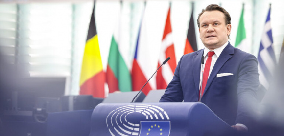 Dominik Tarczyński o raporcie komisji PEGA: 