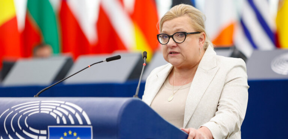 Komisja Rozwoju (DEVE) przyjmuje opinię Beaty Kempy ws. programu Europejskiego Korpusu Solidarności na lata 2021–2027