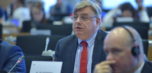 Kosma Złotowski interweniuje ws. niemieckiego wsparcia dla organizacji pozarządowych przywożących nielegalnych migrantów do Włoch