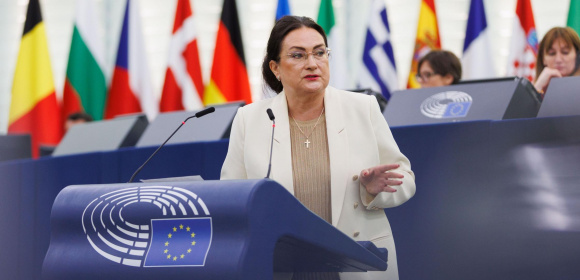 Izabela Kloc: „Czy zapisanie w Karcie praw podstawowych UE prawa do aborcji ma być realizacją polityki depopulacji Europy?”