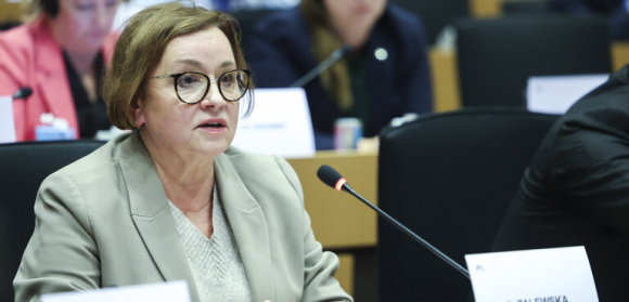 Anna Zalewska w dyskusji z kandydatką na komisarza ds. środowiska, odporności wodnej i konkurencyjnej gospodarki o obiegu zamkniętym