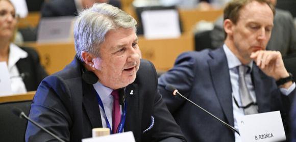 Bogdan Rzońca pyta kandydata na komisarza UE Piotra Serafina o finansowanie ochrony granic Unii Europejskiej