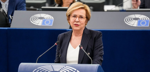 Jadwiga Wiśniewska w debacie z okazji Międzynarodowego Dnia Eliminacji Przemocy wobec Kobiet: „Reagujmy i nie bądźmy obojętni”