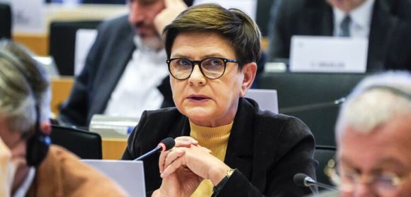 Beata Szydło pyta KE, kiedy nałoży cła na rosyjskie i białoruskie nawozy