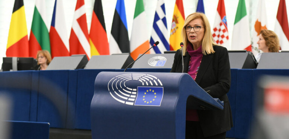 Małgorzata Gosiewska: „Gruzini wierzą w siłę Unii Europejskiej i walczą o swoją przyszłość. Pomóżmy im!”