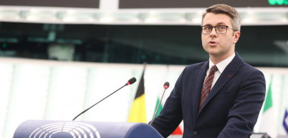 Piotr Müller ostrzega: 