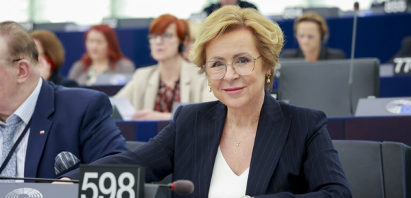 Jadwiga Wiśniewska: „Obywatelstwo Unii nie jest towarem, a bezpieczna Europa to Europa, która chroni swoje granice i wartości”