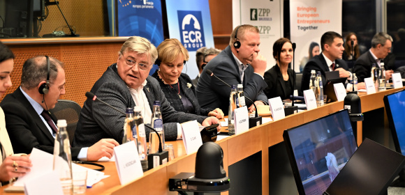 W Parlamencie Europejskim o wojnie dronów: wyzwania i europejska gotowość
