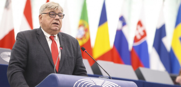 Kosma Złotowski: „Ile jeszcze debat o lepszym prawie, zanim zaczniemy je naprawdę tworzyć?”